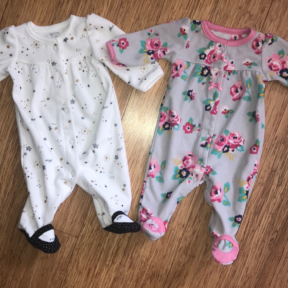 2 Fleece Pajamas- Newborn❤️⭐️